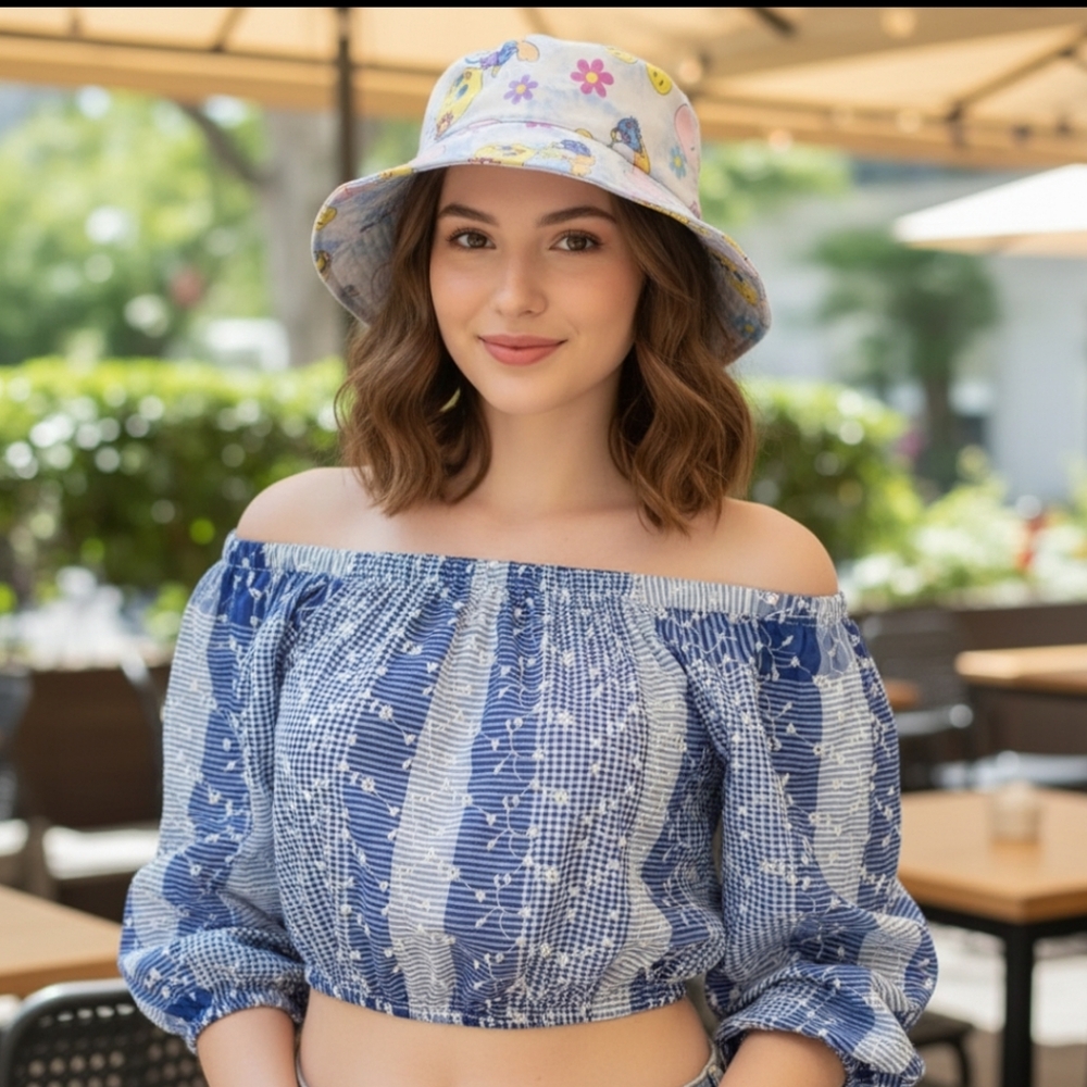 Forever 21 Blue and White Crop Top